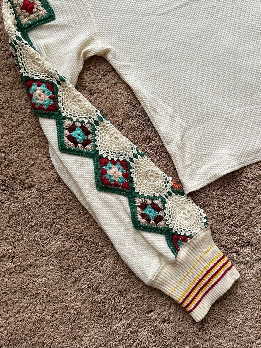 FREE PEOPLE Cream Crochet-Sleeve Thermal Top - Picture 3 of 7